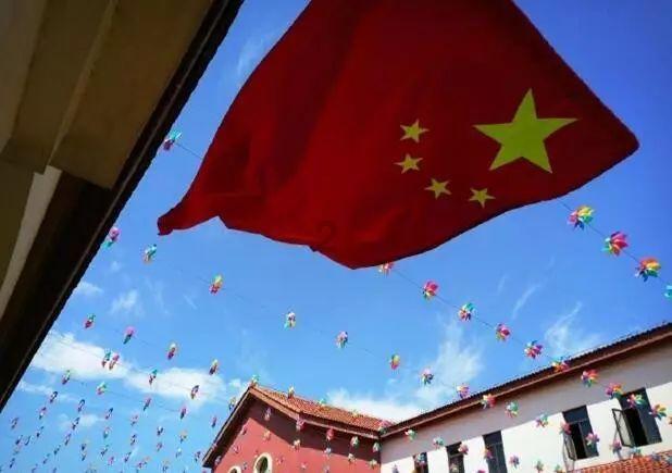 独在异乡为异客，每逢佳节倍思亲，《流浪歌》献给流浪在外的游子
